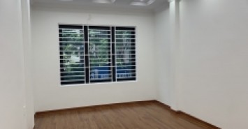 Bán nhà ngõ 31 Trần Quốc Hoàn, quận Cầu Giấy, Hà Nội, 38m2, giá 7.8 tỷ