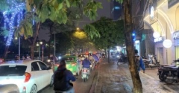 189m 5 Tầng 24 Phòng Khép Kín Cho Thuê Dòng Tiền 80 Triệu 1 Tháng. Phố Nguyễn Ngọc Vũ Trung Tâm Quận Cầu Giấy. Khu Dân Trí Cao An Ninh Tốt. Chủ Cần Bán Nhanh.