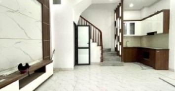 Bán nhà riêng 30m x 5 tầng Dương Nội , 3 phòng ngủ , 4 vệ sinh, tầng 5 sân phơi và phòng thờ.