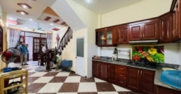 45m 6 Tầng Mặt Tiền 4m 5.2 Tỷ Phố Hoàng Quốc Việt Cầu Giấy. Chủ Tự Xây Tâm Huyết Khung Cột Chắc Chắn. Chủ Nhiều Nhà Bán Bớt. Giá Chốt Linh Hoạt
