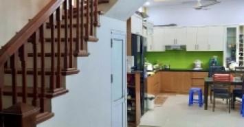 BÁN NHÀ HOÀNG QUỐC VIỆT - CẦU GIẤY. GARA. Ô TÔ TRÁNH. DT 60M2. GIÁ 9,5 TỶ