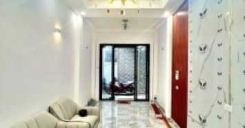 BÁN NHÀ MỚI HOÀNG CẦU, HAI MẶT THOÁNG, NGÕ THÔNG, GIÁ HỢP LÝ TRONG TẦM TIỀN 43M2, 5T GIÁ 5.98 TỶ