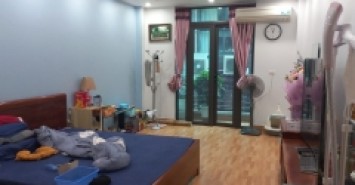 Bán gấp nhà Mặt phố Trung tâm quận Đống Đa 61m 5 tầng ô tô ngõ thông Kinh doanh sầm uất
