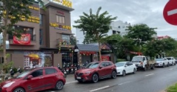 Siêu Biệt Thự, Mặt Phố Nguyễn Xuân Khoát - Ngoại Giao Đoàn, 393m x 4T x MT 20m. Giá 155 tỷ.