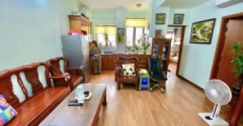 Nhà mặt phốc - cực hiếm -  kinh doanh đẳng  cấp - nhiều  phòng lh xem nhà 0964.665.035