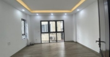 Nhà đẹp thoáng - otoo đỗ cửa  vào nhà - lô góc -ngõ thông tứ phía