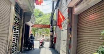 Bán nhà Nguyễn Lân 60m2 3 tầng sát phố giá 7.68 tỷ ngõ thông ô tô vào nhà