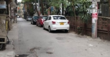BÁN NHÀ LẠC LONG QUÂN -LÔ GÓC -OTO -Ở NGAY  65M 4 TẦNG MT 6.3M 9.5 TỶ