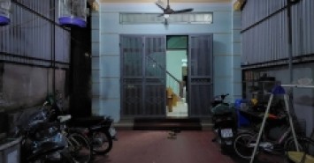 Bán nhà Ngọc Thuỵ 2 tầng, sân vườn, diện tích 150m2, giá cực tốt.