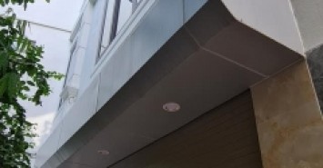 Bán nhà riêng Đê La Thành, nhà mới koong, 35m2, giá 4 tỷ 4