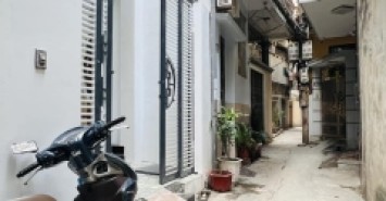 Bán Nhà Giảng võ - Q. Ba Đình, Dt 56m x 4t, Mt 3.7m, Giá 5.2 tỷ, Rẻ Nhất khu vực.