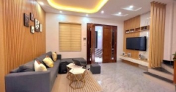 Bán nhà mới Vũ Tông Phan 34m2 5 tầng ô tô vào giá 4.3 tỷ
