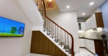 Bán nhà Ngọc Khánh đẹp lung linh, Dt 25m x 5t, mt 4.3m, nhỉnh 3 tỷ.