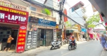 Bán Đất tặng nhà, mặt Phố Quan Nhân 65m x 3t, Giá hơn 10 tỷ.