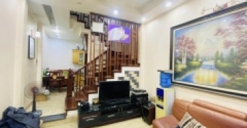 Cực hiếm! Bán nhà Lĩnh Nam – Hoàng Mai, dân xây tâm huyết, 43 m2, 3.6 tỷ