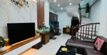 HOT HOT! PHỐ GIÁP BÁT NHÀ MỚI 6 TẦNG, NỘI THẤT XỊN XÒ GIÁ CHỈ HƠN 5 TỶ.