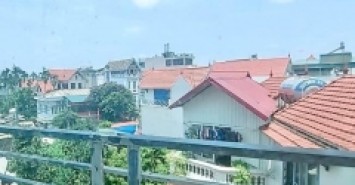 ????TRUNG TÂM CỦA TRUNG TÂM NGỌC THUỴ LONG BIÊN 5 TẦNG ÔTÔ VÀO NHÀ, CẠNH CHỢ, GẦN PHỐ NHỈNH 4 TỶ.