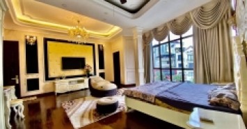 Bán Biệt Thự Tây Hồ, Nội thất Đẹp, View Hồ Tây, 42 tỷ