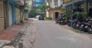????????Bán nhà Trần Đăng Ninh, Hà Đông, 40 m2, 5 tầng, 4 m mặt tiền, 7,6 tỷ, an ninh tốt.