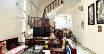 Bán nhà Bồ Đề LB, 50m2, 5 tầng, ngõ ô tô, gần ô tô tránh, bãi xe, 5 tỷ thương lượng.