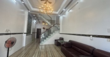 Bán nhà  đường Lã Xuân Oai, Q9, Thủ Đức, TP HCM. DT 64m2, 2 tầng. Giá  6.55 tỷ, SHR - 0933125879