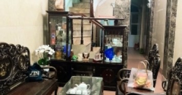 BÁN NHÀ PHẠM VĂN ĐỒNG 4 CHỖ ĐỖ CỬA-NGÕ THÔNG 100M RA MẶT PHỐ 92M 4 TẦNG 7,6 TỶ