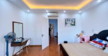 BÁN NHÀ XUÂN ĐỈNH , GẦN SÁT NGOẠI GIAO ĐOÀN , DÂN TRÍ CAO