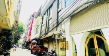 Bán Gấp Tòa Văn Phòng, Phố Thái Hà, Quận Đống Đa, 131m x 8T, Giá 50 tỷ.