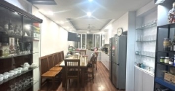 Bán nhà mặt ngõ Vương Thừa Vũ 64m x 5 tầng, mt: 3.6m