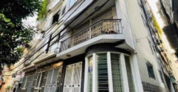 BÁN NHÀ LÔ GÓC 3 THOÁNG , LẠC LONG QUÂN , GẦN PHỐ ,GẦN TÂY HỒ