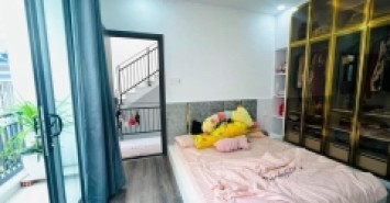 CẦN BÁN !!! NHÀ MẶT NGÕ TẠI XUÂN LA 2 tầng 60m2 11 TỶ