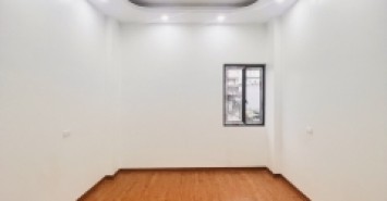 SANG NƯỚC NGOÀI : Bán nhà Trương Định, 48m2 , 4,1 tỷ , giá cực TỐT trong khu vực