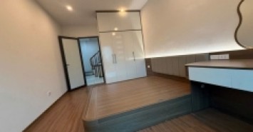 Bán nhà Liên Mạc 5 tầng xây mới ô tô ngõ nông – giáp Thượng Cát – Bắc Từ Liêm – nhỉnh 6 tỷ