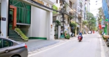 Bán Gấp! Tòa Nhà vip Mặt Phố Linh Lang, 188m x 9T, Mt 7.5m. Giá 99 tỷ.