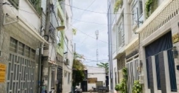 NHÀ PHẠM VĂN ĐỒNG - HXH - SÂN ĐỂ XE - 2 TẦNG - SD 100M2 - NHÍCH 4 TỶ - NGỘP BANK