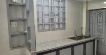 NHÀ ĐẸP XE HƠI NÉ NHAU KHU CHỢ PHẠM HAI-VỪA Ở VỪA KINH DOANH