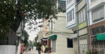 ????????????CHỈ CÓ 1 CĂN DUY NHẤT - LAI XÁ, Hoài Đức, Hà Nội - 40m2, 5T hơn 4 tỷ.
✅ Diện tích 40m2 x 5 tầng, MT4m.
❤️ Đường oto tải đỗ cửa - xung quanh tiện ích ngập tràn - khu dân trí cao - cách QL32 khoảng 100m. Di chuyển Mỹ Đình, Cầu Giấy thuận tiện.
????Sổ đổ chính chủ - pháp lý rõ ràng - sẵn sàng công chứng.  
???????????? 4.75 tỷ - Có thương lượng và làm việc trực tiếp với chủ nhà.
☎️LH Call/zalo) để xem nhà và chốt được giá tốt nhất0️⃣9️⃣7️⃣6️⃣8️⃣2️⃣????1️⃣9️⃣8️⃣6️⃣