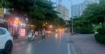 bán nhà Ngọc Thuỵ, 103m, mặt tiền 5.2m, ngõ ôtô thông, ôtô vào nhà, full thổ cư
