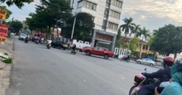 Bán 42.3m Đất Ở Đô Thị Lô Góc Thị Trấn Chúc Sơn Giá 1 Tỷ