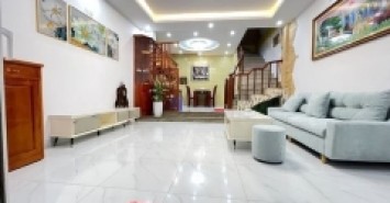 Bán Nhà Phố Đức Diễn, 5 tầng,4 PN, 35m2 giá 3,4 tỷ Oto ,Kinh Doanh