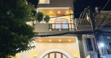 Bán gấp giá tốt! Nhà siêu đẹp trệt lửng 4 lầu 6pn 7wc xe hơi ngủ trong nhà,