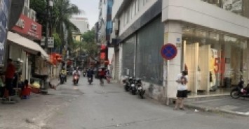 NHÀ ĐẸP -TRUNG KÍNH- GẦN PHỐ - GẦN ÔTÔ - LÔ GÓC 51M2 - 4 TẦNG