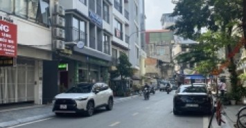 Bán nhà Võng Thi, Tây Hồ, View hồ, Thang máy, Gara ô tô, 64m2, MT:6,4m. Giá 16 tỷ