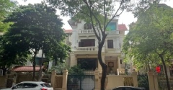 Biệt Thự Quan Chức Quận Cầu Giấy, Phố Trung Kính, 160m x  4 tầng, Mặt tiền 13m. Giá 45 Tỷ.
