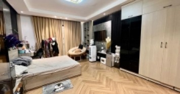 Bán nhà Quán Thánh, 44m2, 5 tầng, mặt tiền 4.5m, 12.6 tỷ, nhà đẹp ở luôn, gần ô tô