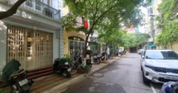 SIÊU PHẨM BỎNG TAY 
BÁN NHÀ - 5TẦNG - 40M - TÔ VĨNH DIỆN -QUẬN THANH XUÂN - PHÂN LÔ - Ô TÔ VÀO NHÀ - 2 THOÁNG TRƯỚC SAU VĨNH VIỄN - KHU VỰC DÂN TRÍ CAO - GIAO THÔNG CỰC KÌ THUẬN LỢI - CHỦ XÂY TÂM HUYẾT - TỔNG 05 PHÒNG NGỦ - PHÙ HỢP VỪA Ở VỪA ,KINH DOANH
