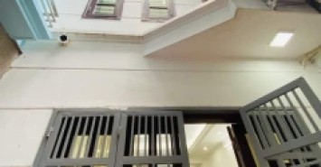 TÂY HỒ 35M/5 TẦNG MT RỘNG 4M NHÀ MỚI XÂY Ở NGAY. VÀI BƯỚC RA PHỐ, GẦN HỒ