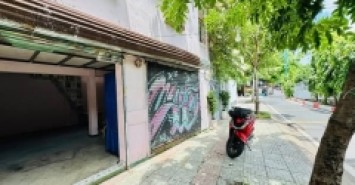 Nhà Mặt Tiền Đường Trần Nguyên Đán Phường Tân Định Quận 1.