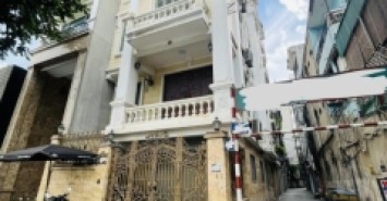 Bán nhà phố Nguyễn Văn Huyên - Ngã Tư Cầu Giấy - 78m - MT 8m Lô Góc Ô Tô Hiếm nhà bán