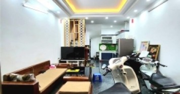 NHÀ MỚI- NGÕ THÔNG -SỔ ĐỎ ĐẸP- TẶNG FULL NỘI THẤT, CẦU GIẤY165M2,GIÁ 5,5 TỶ(THƯƠNG LƯỢNG)